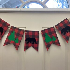 Buffalo plaid bear banner, Buffalo plaid Christmas banner, Buffalo plaid Winter banner, Winter banner for mantle, Rustic Holiday Decor