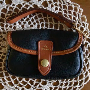 Vintage Dooney & Bourke Brown Leather Strap with Gold Tone Logo Button Vintage Dooney and Bourke Multi Carry Shoulder Strap or  main image 4