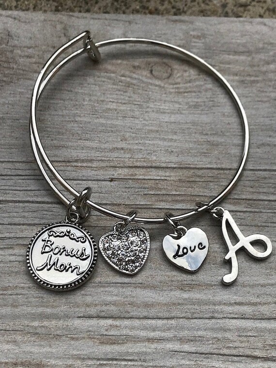 Bonus 2025 mom bracelet