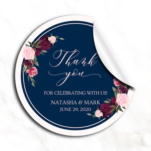 Bouquet de fleurs mariage Bordeaux marine | Cadeaux de mariage | de remerciements personnalisés floraux | Etiquettes personnalisées mariage | Etiquettes rondes