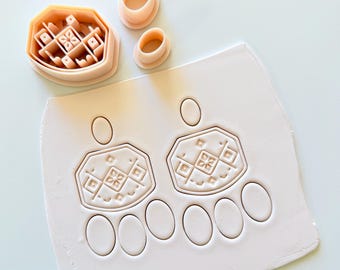 Winter Hug Clay Cutter for Polymer Clay Earrings