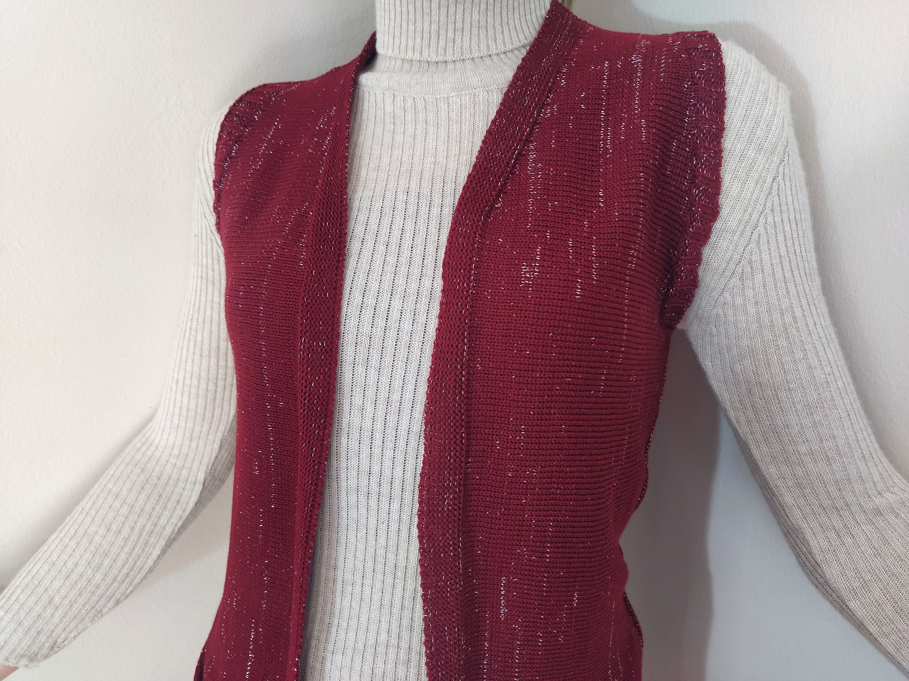 colorQuant Women's Long Vest, Hand Knit Waistcoat, Knitted Maxi Vest, Slim Fit Waistcoat, sleevelses Burgundy Cardigan, Daily Open Sweater