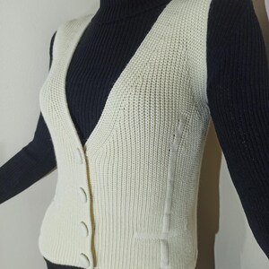 Ribbed knitted sleeveless waistcoat