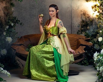 Green elven dress. Long fantasy dress with sleeves. Corset dress