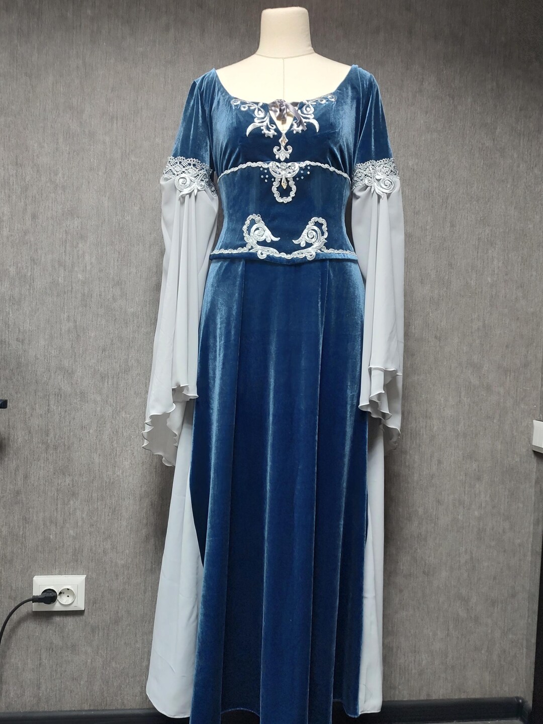 Velvet Elf Robe Fantasy Velvet Gown – Medieval / Elven Cosplay Dress, LARP Velvet ...