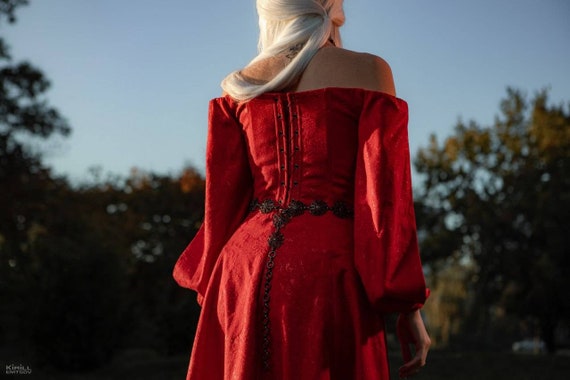 rhaenyra targaryen red dress House Of The Dragon - Episode 05