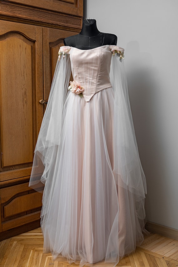 open lace back dress DVL11