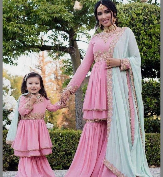 mom and daughter matching punjabi suits
