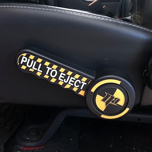 Pull To Eject Decal kit for Jeeps