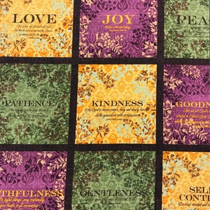 Puede incluir: Una tela colorida con un patrón floral y texto que dice "Amor, Alegría, Paz, Paciencia, Bondad, Benevolencia, Fidelidad, Suavidad, Autocontrol".