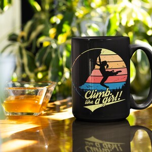 Suba como uma garota | Caneca Preta Grande 0,44 L | Presente para mulheres que escalam | Mulheres de escalada caneca de café | feminismo