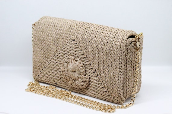 simple clutch purse