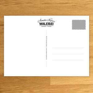 Puede incluir: Una postal blanca con un logotipo en blanco y negro que dice "Annika K&uuml;tzer MALEREI - Illustration - Portraits -" y un sello gris en la esquina superior derecha. El texto en la parte inferior dice "&copy; 2015 Annika K&uuml;tzer | www.malerei-kuetzer.de"