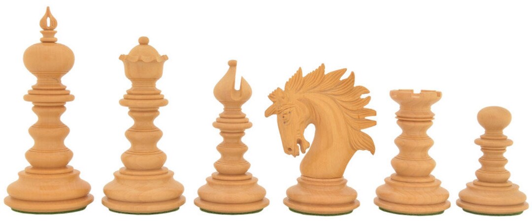 Set di scacchi Staunton di lusso con cavaliere pascolante Set di scacchi Staunton di lusso con cavaliere pascolante