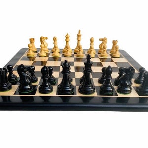 Gratitude Ebony Chess Pieces with Ebony Chess Board Combo Set