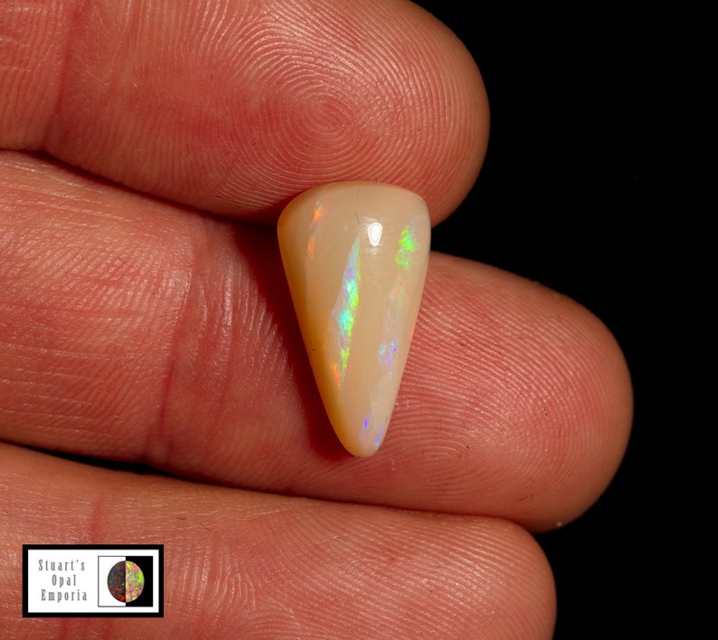 cabochon Australian Opal 5.05 carat Lambina caramel base opal with tiger fire lines