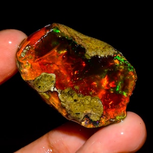 Opal Rough, Natural Ethiopian Fire Opal Rough, Welo Fire Oil Opal Raw, Flashy Fire Opal Specimens Opal, Crystal Opal Raw, 85.50 Ct L-1157