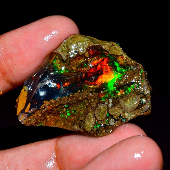 オパール原石、エチオピア産オパール原石、マルチファイアーオパール