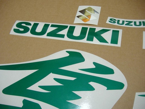 バハマ・5U Suzuki Hayabusa GSX1300R Reflective Green Customized