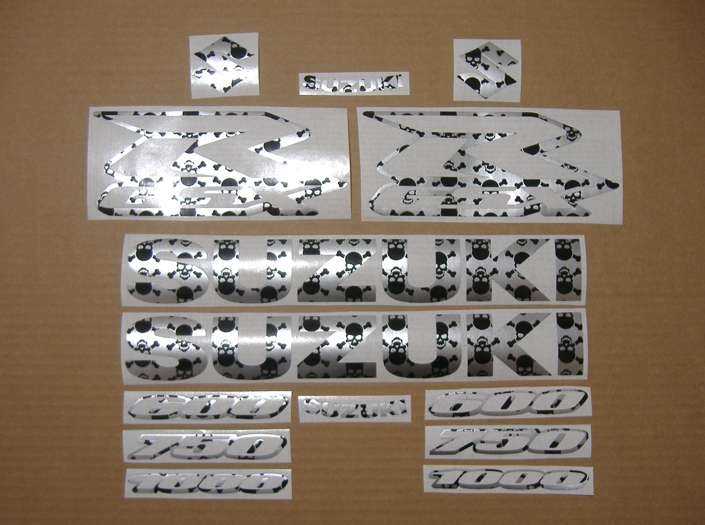 Suzuki GSXR 600 /750 /1000 Skull and Bones Logo Customized Replacement  Decals Stickers Graphics Set Outline Logo Custom K5 Gixxer Adhesives - Etsy, image size:1404x1047