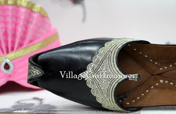 mojari shoes