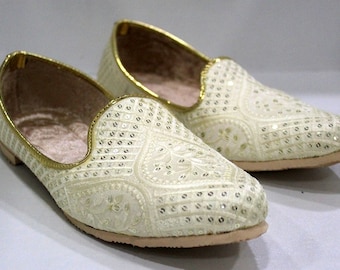 Hand embroidered Groom shoes For Men Ethnic Punjabi Jutti Indian ethnic shoes