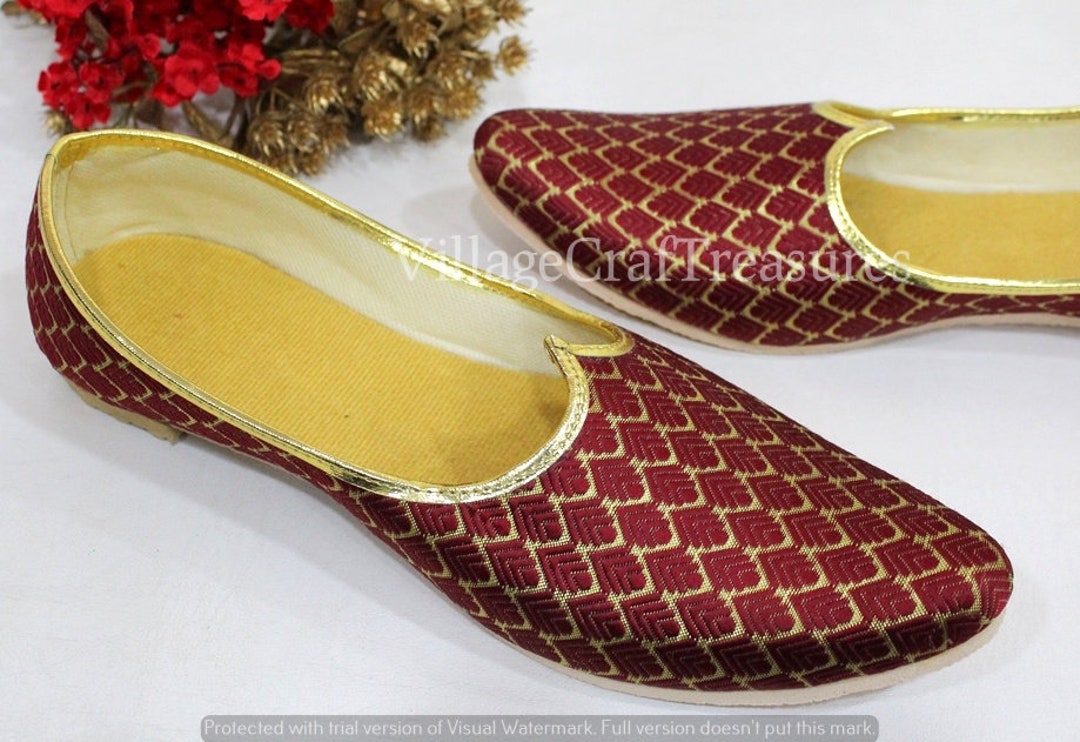 White Wedding Shoes for Men Punjabi Jutti Indian Wedding Shoes for Groom  Khussa Shoes Traditional Wedding Footwear Sherwani Shoes Mojri - Etsy |  Men's wedding shoes, White wedding shoes, Shoes mens