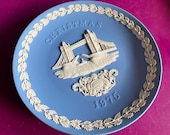 Wedgwood blue jasperware Christmas Plate 1975, Tower Bridge, Wedgwood Jasperware, jasperware plate, Wedgwood Christmas plate