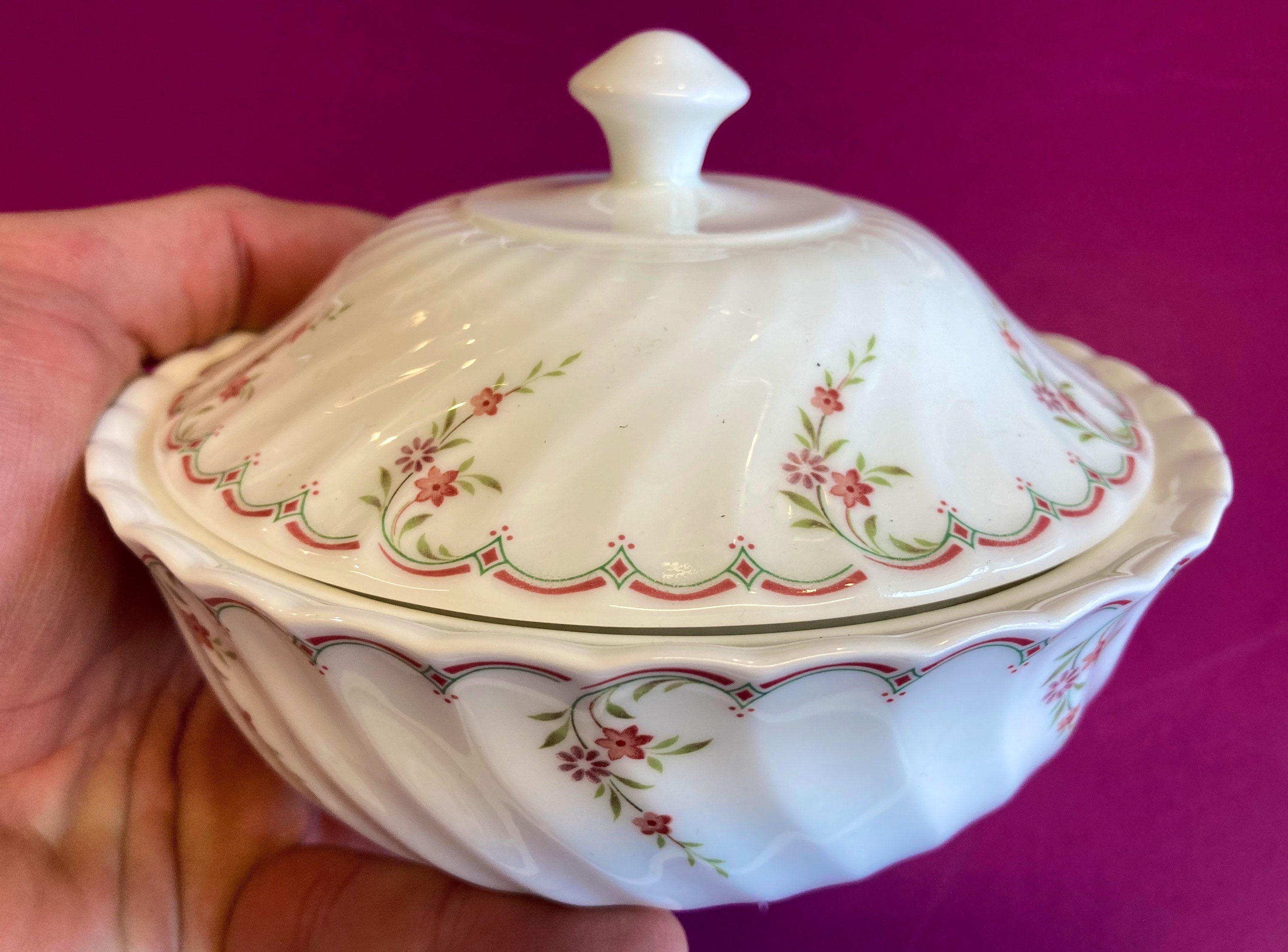 Wedgwood Pink Garland Trinket Pot Wedgwood pottery Wedgwood Etsy