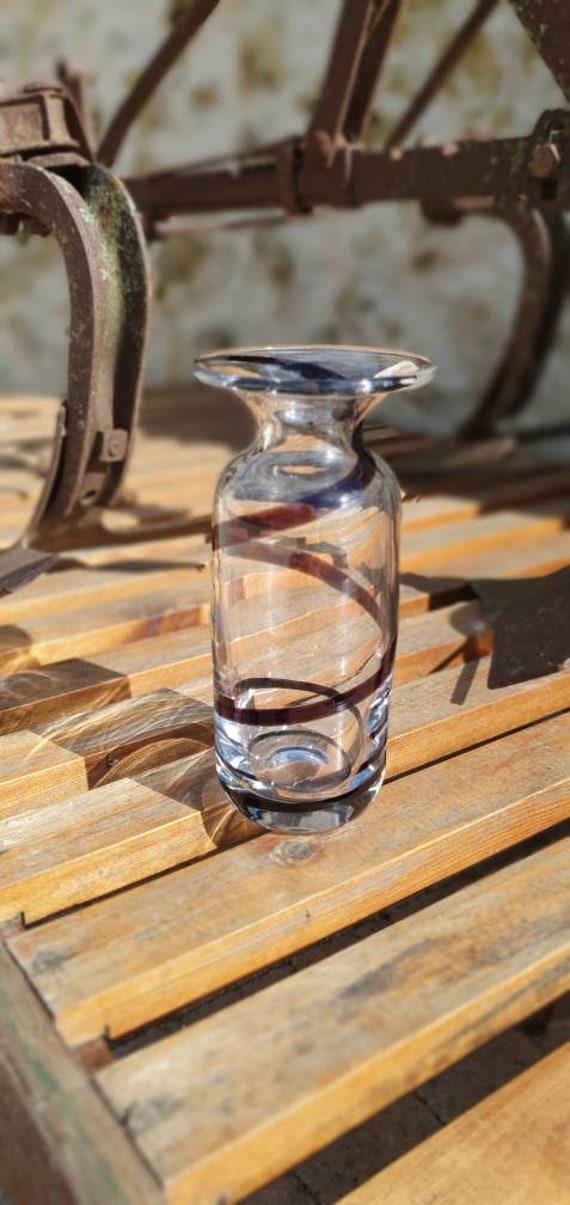Portieux, Vosges, Vase en Verre Soufflé à La Main avec Motif Tourbillonnant Violet, Français Vintage