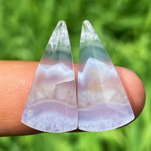 Paires d'agates de glace bleues cristallines