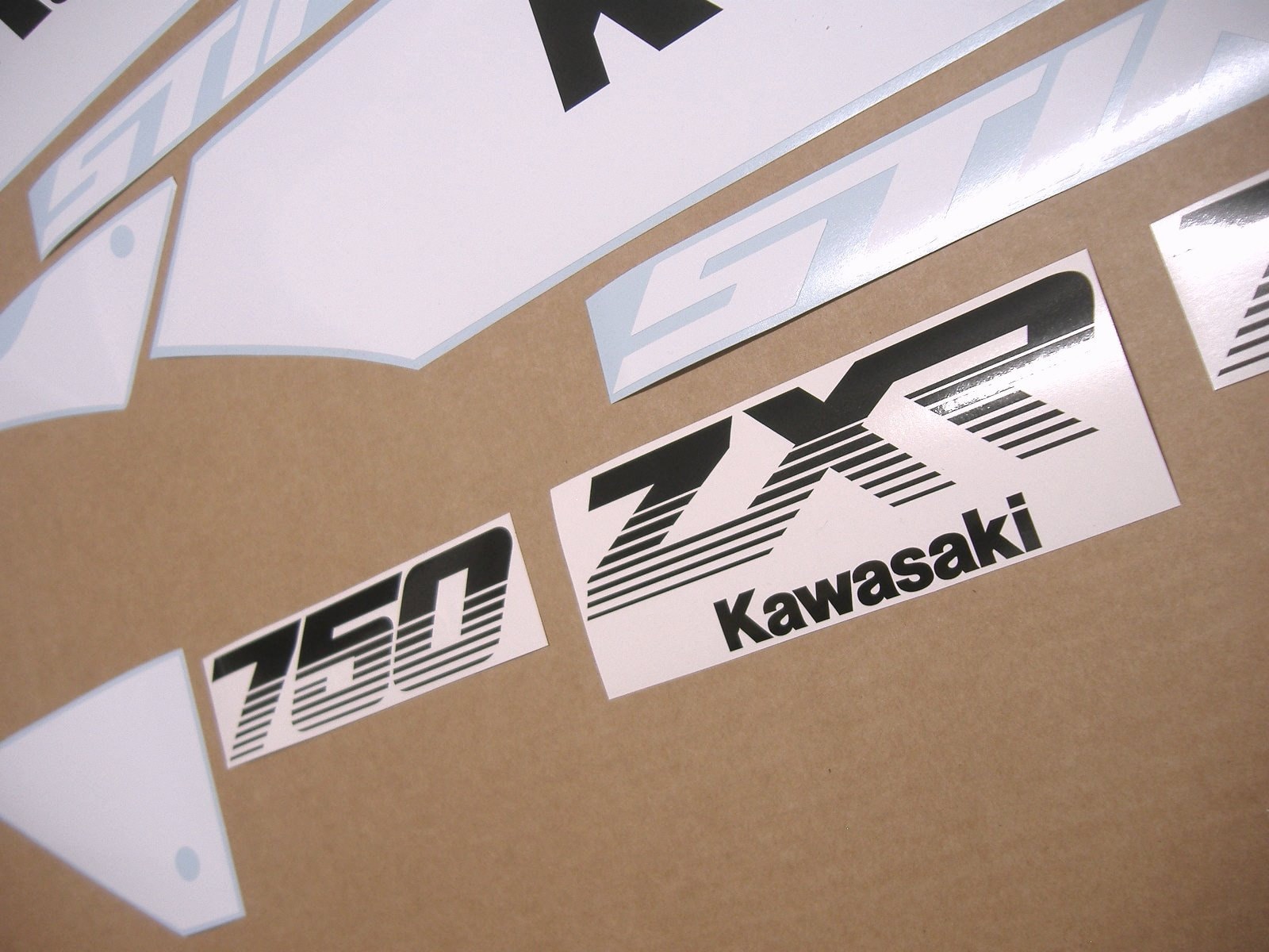 ☺︎ ZXR 750 H2 1990 Stinger komplettes Logo Abziehbild-Set