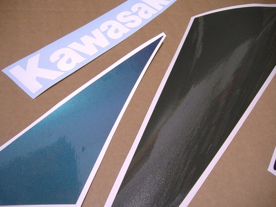 アルバム飾り Kawasaki ZZR 1100 (ZX-11) 1994 decal set - burgundy/black