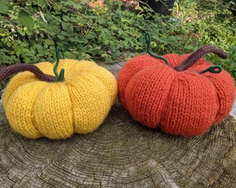 PDF Knitting Pattern - Giant Knitted Pumpkin