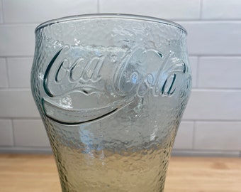 Vintage Coca-Cola Jumbo (28 oz.) Glockenförmiges, strukturiertes Green Soda Brunnenglas von Indiana Glass