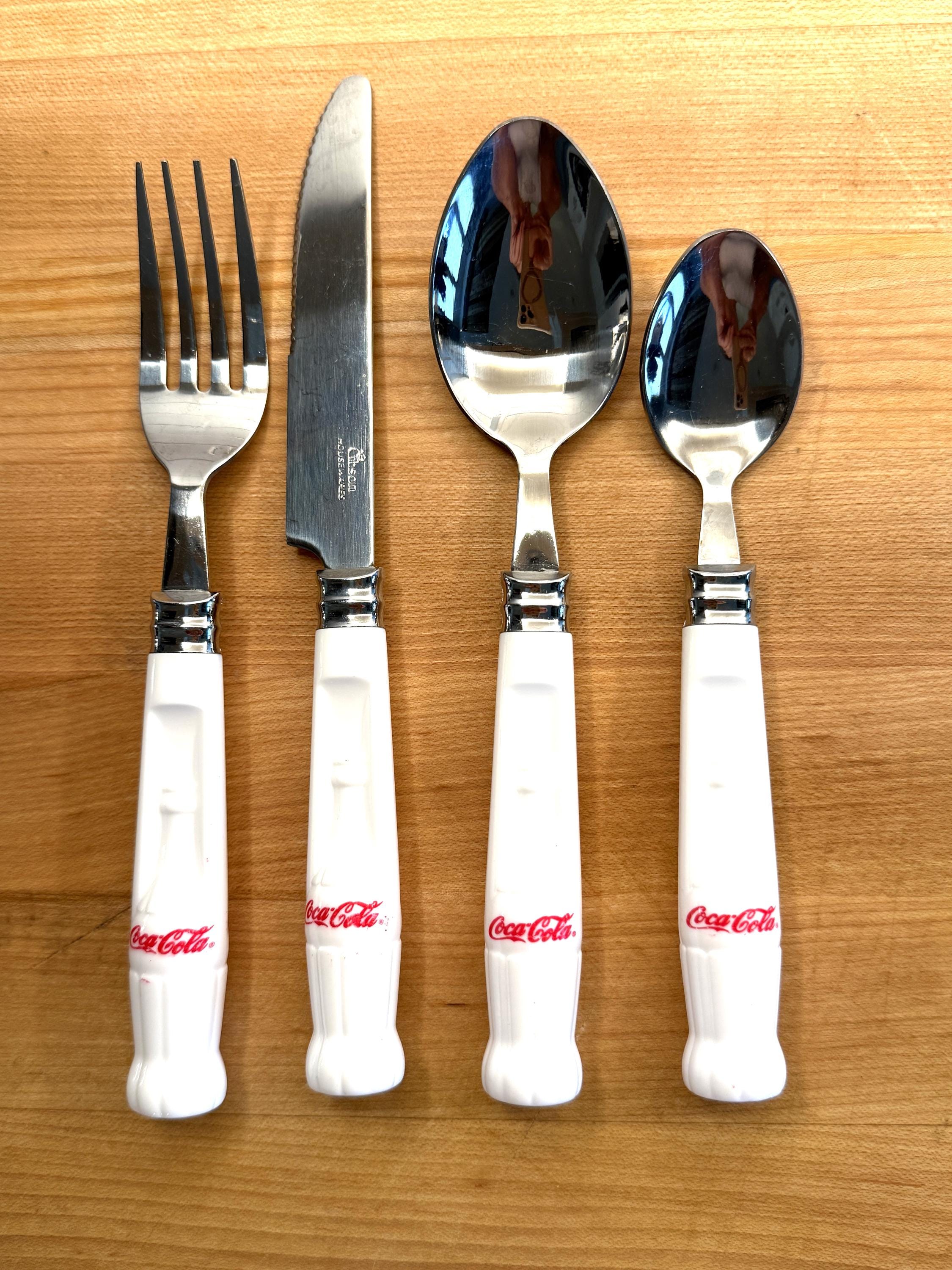 【希少・レア】Coca-Cola 陶器皿 6枚セット　ナイフ・フォーク6客付き 希少・レア】Coca-Cola 陶器皿 6枚セットナイフ・フォーク6客付き