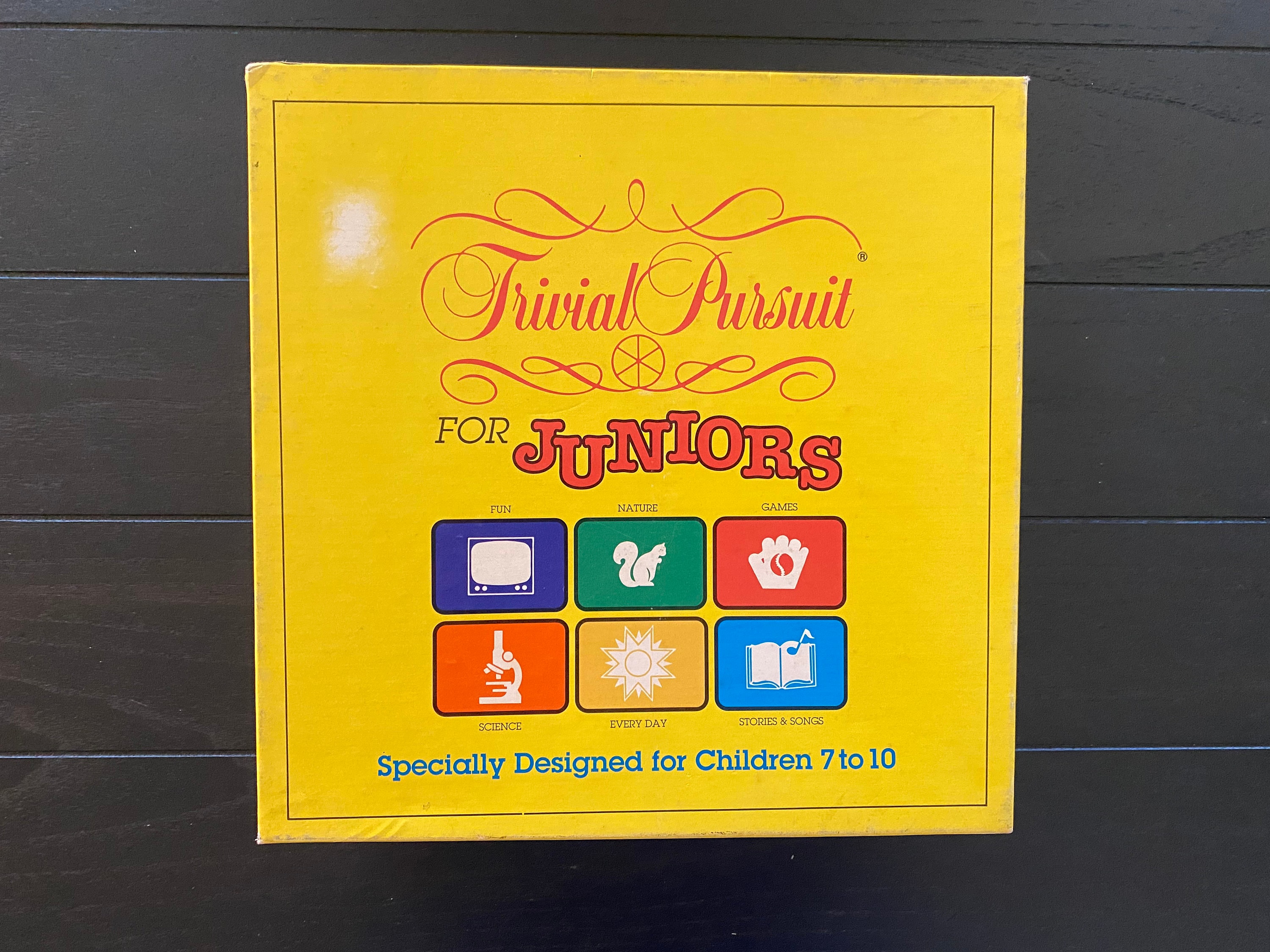Trivial Pursuit For JUNIORS - Specially Designed for Children 7 to 10 (1987) - COMPLETE
