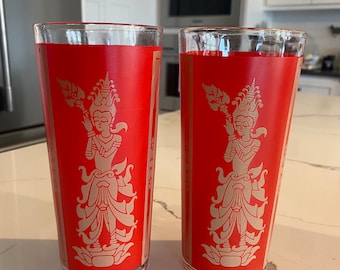 Mid-Century Vintage Thai Göttin Mandalay Rot & Gold Asiatische Hohe Becher - Set mit 2 Bechern