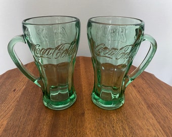 2er-SET: Libbey Coca-Cola-Gläser mit grünem Griff, Coca-Cola-Tassen mit Griff