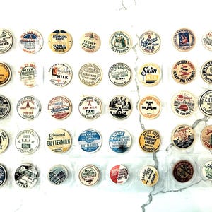 Gran colección de tapas de cartón para botellas de leche y crema para botellas de vidrio antiguas para productos lácteos