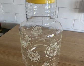 Vintage Pyrex Zitruskaraffe mit Deckel, Pyrex 2 Quart Glas Limonade Dekanter Krug