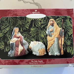 Hallmark Keepsake Ornament The Holy Family Blessed Nativity Collection Date 1998