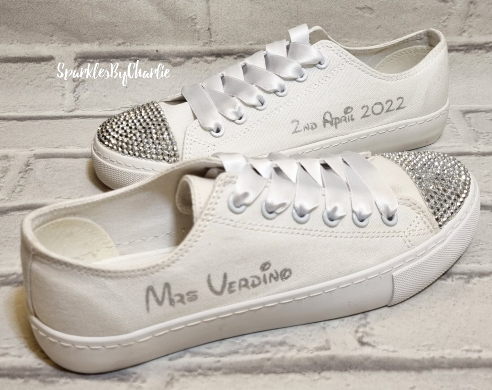 boys all black nike trainers