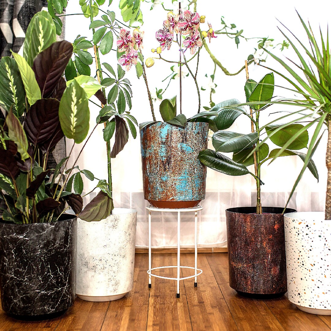 Plant Pots Indoor Outdoor Solo Original Decor Design Flower Home Garden Planter Plastic Rusty Finish