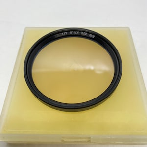B + W 62E KR 1.5 1.1X uV filter MINT!