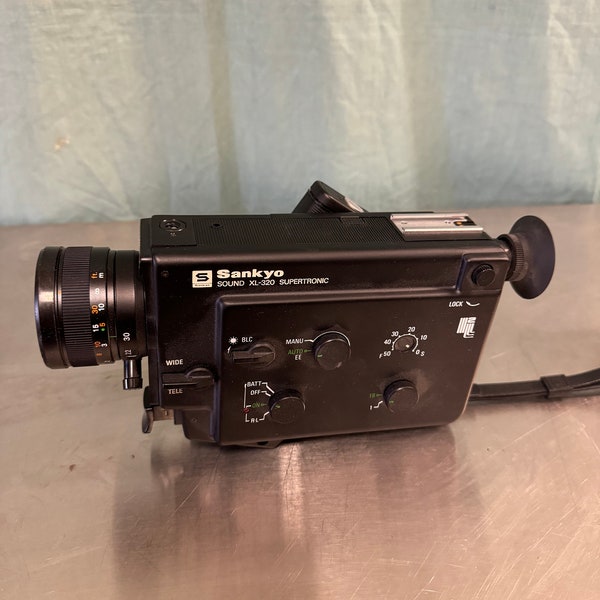 Sankyo Sound  XL-320 SuperTronic super 8mm Camera parts only!