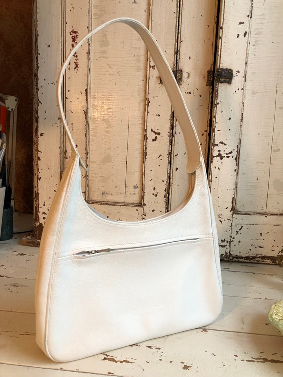 Vintage Longchamp white ladies pebble leather purs