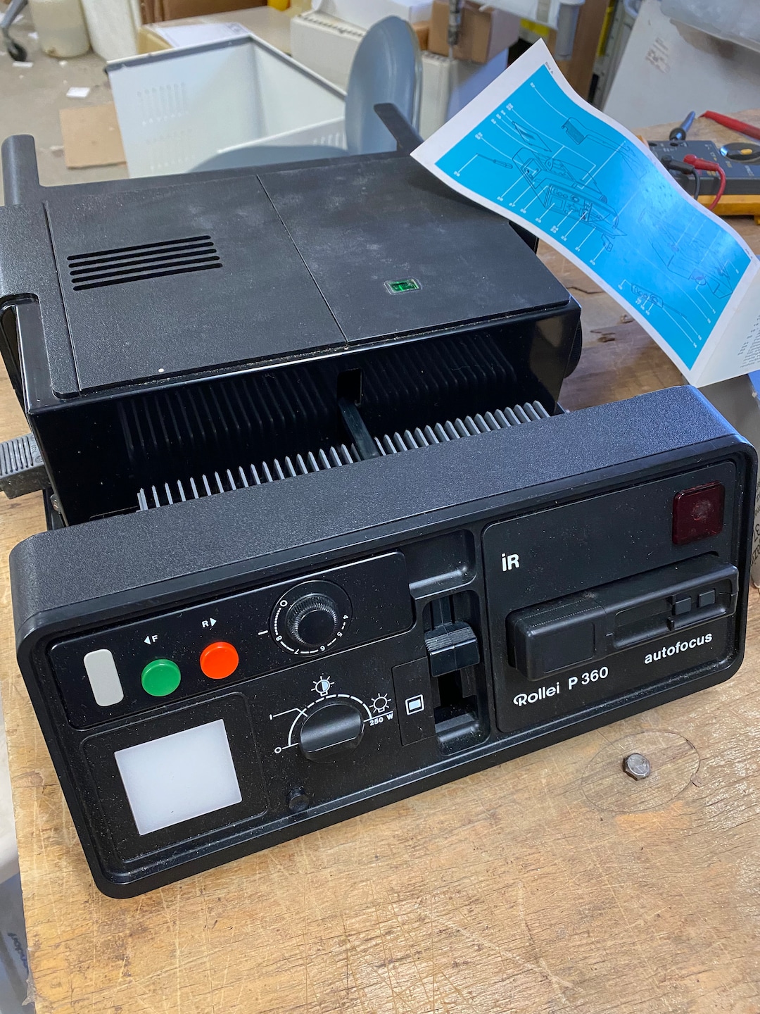 Rollei P360 IR Autofocus Projector New in Box 90 Day Warranty Etsy