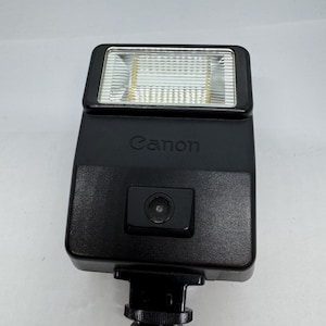 Canon Speedlight 155A flash/strobe excellent conditioning professionally serviced 90 day warranty!