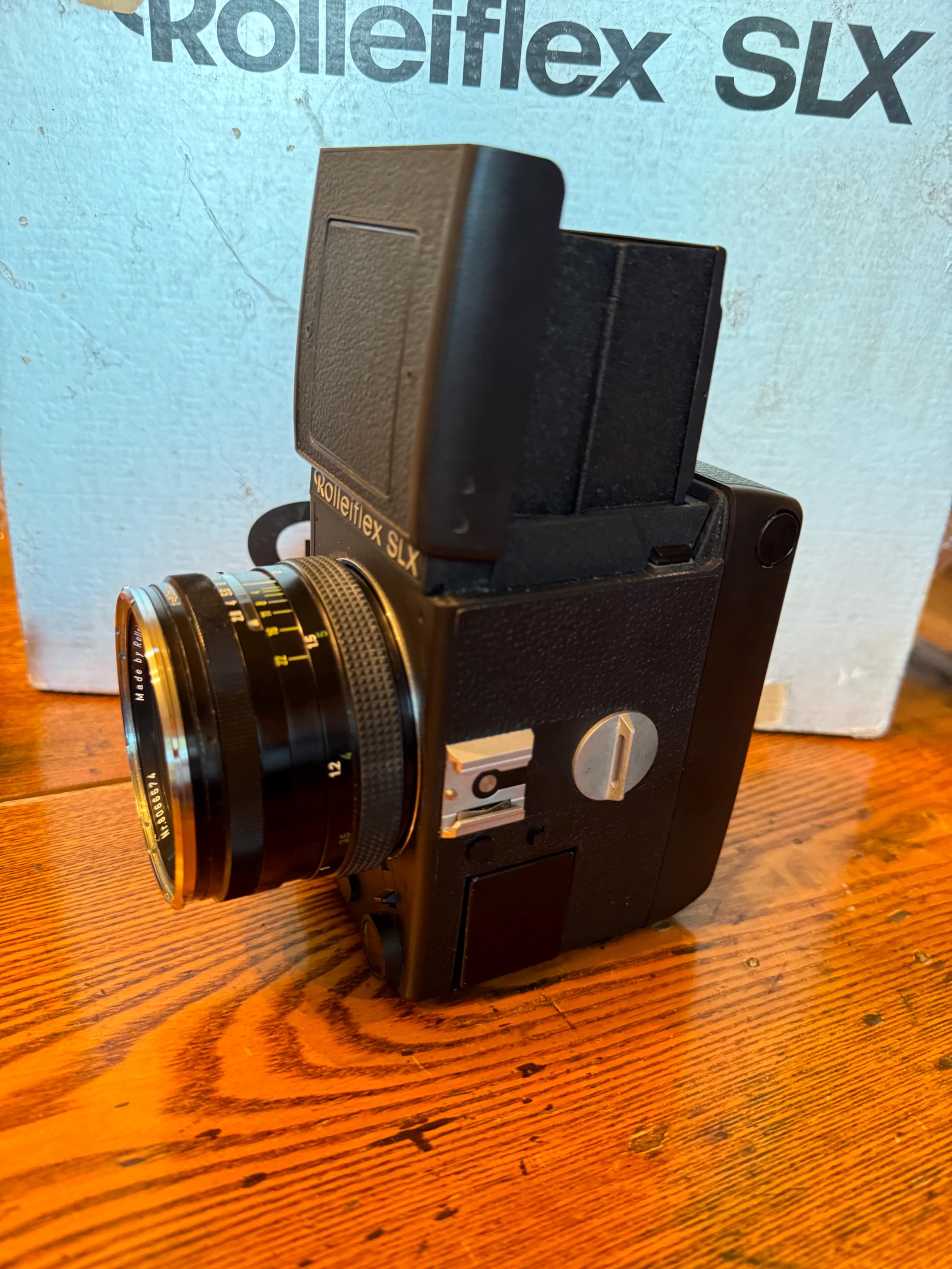 Rolleiflex SLX 6x6フィルムカメラ